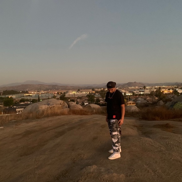 Meet your Posher, Fernando - Picture 1 of 1